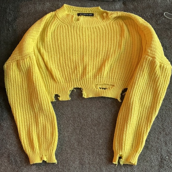 Goodtime USA 2 piece neon yellow knit skirt and crop sweater set size small - Picture 3 of 6